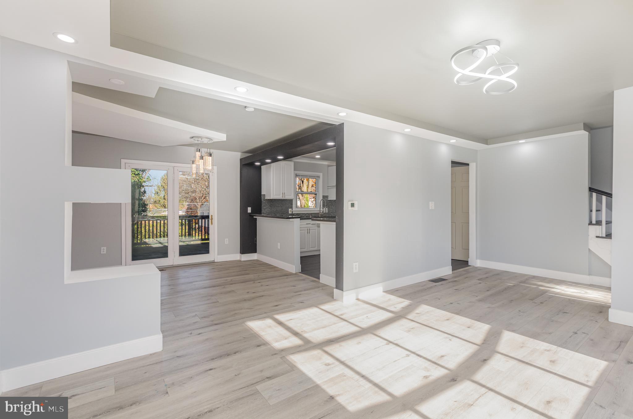 MT ALLEN HEIGHTS - Residential