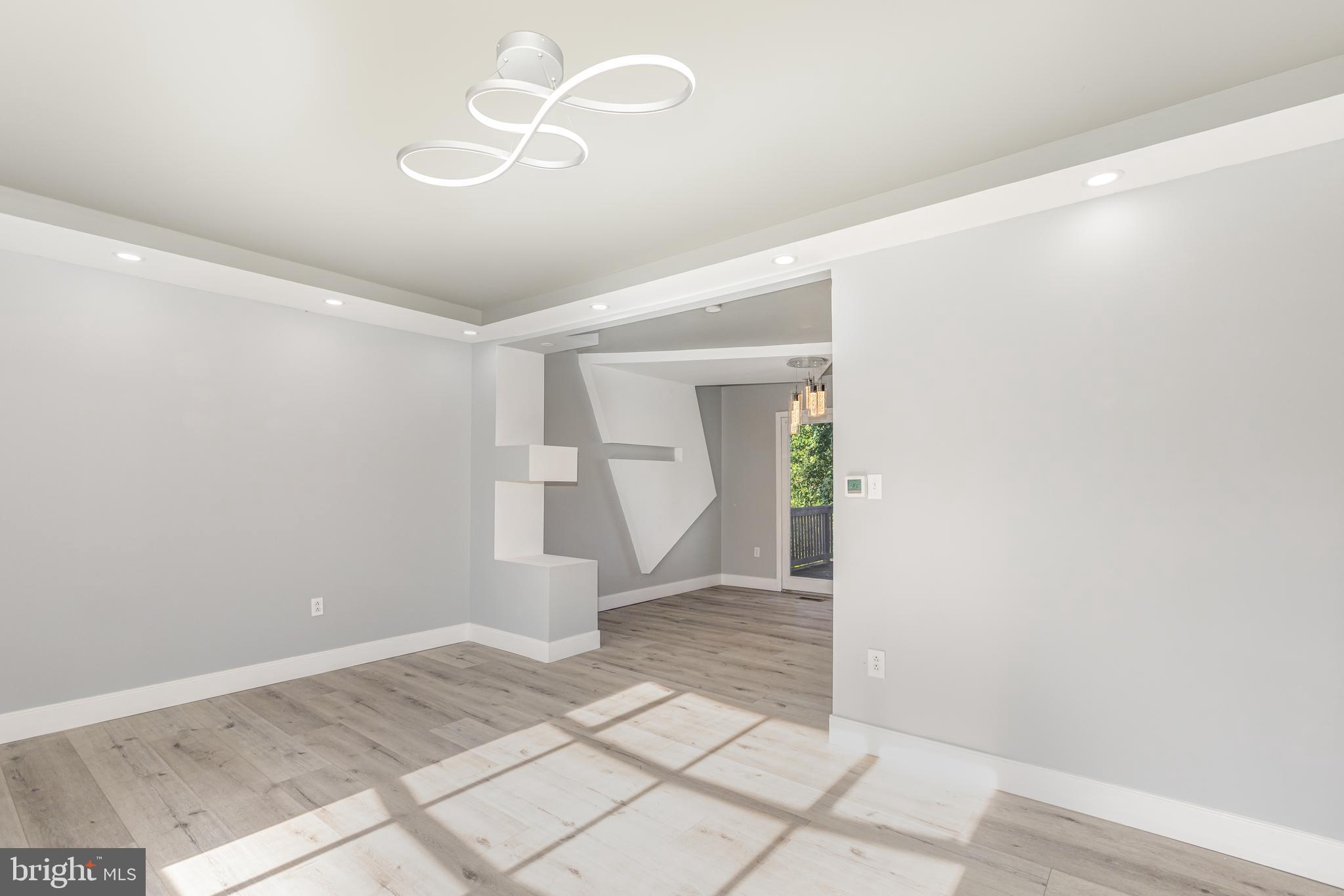 MT ALLEN HEIGHTS - Residential