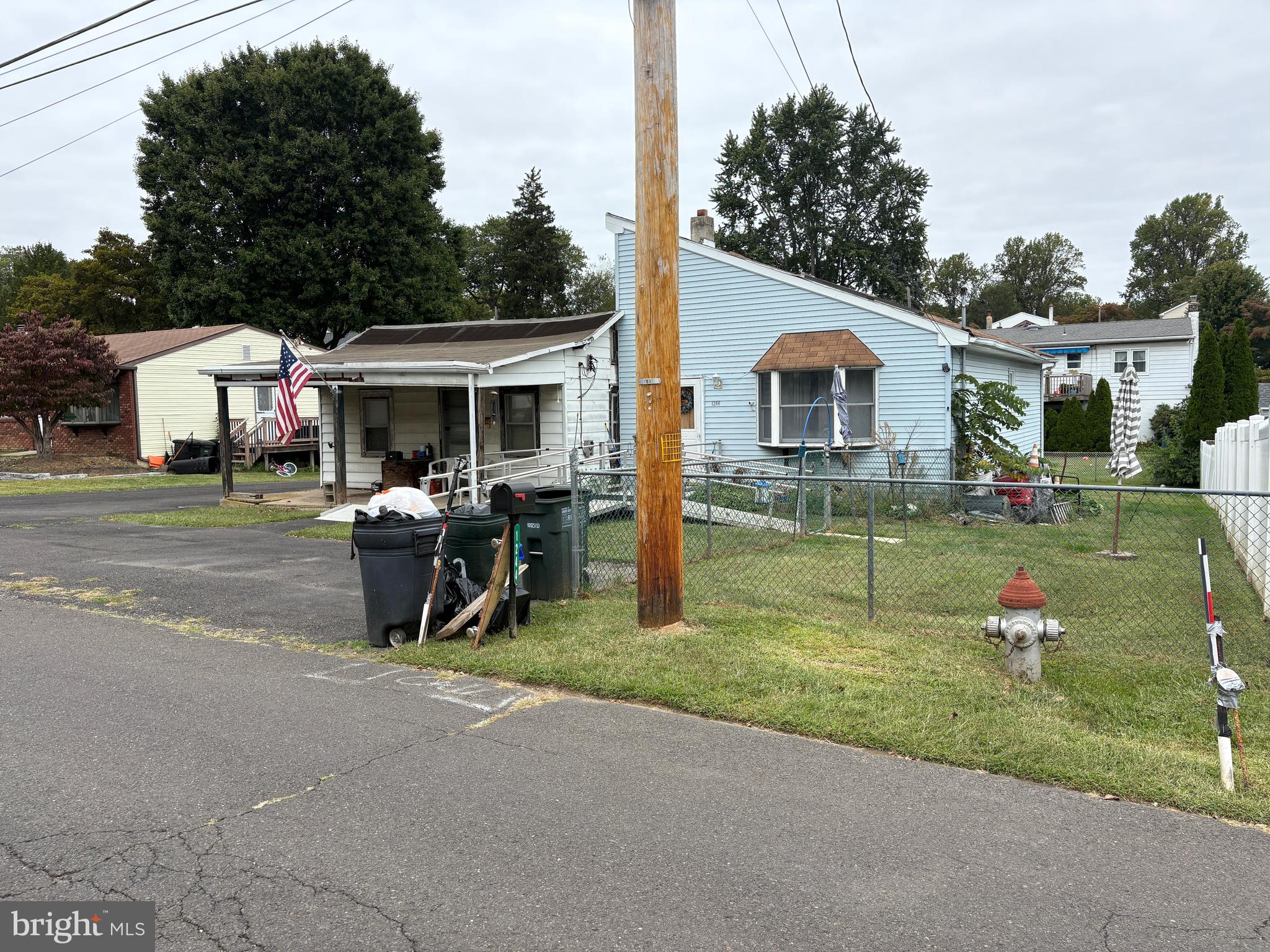 NESHAMINY FALLS - Residential