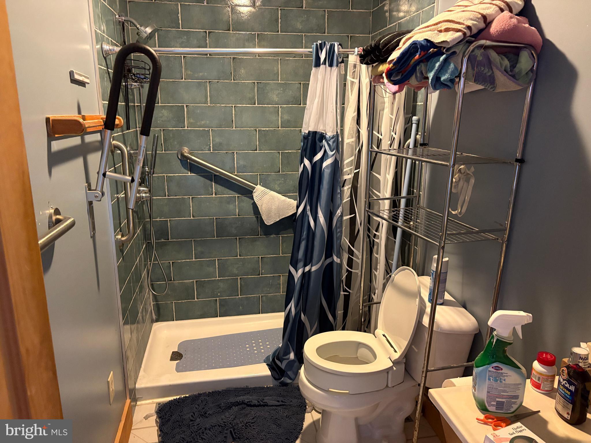 NESHAMINY FALLS - Residential