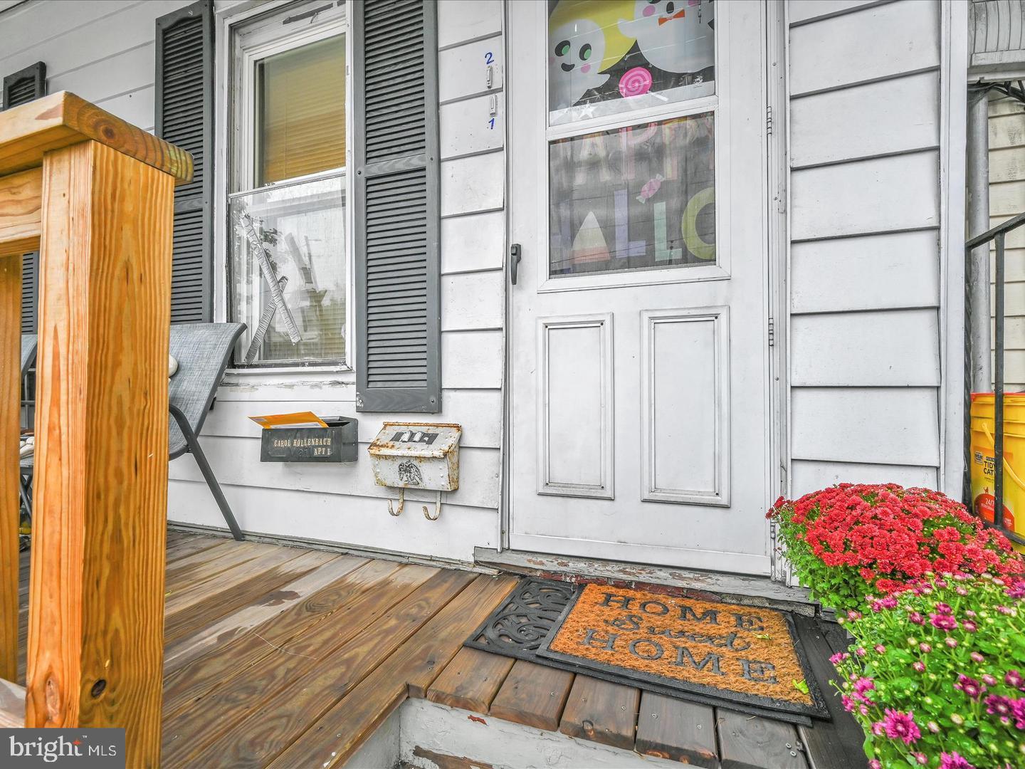 118 S LEHIGH AVENUE