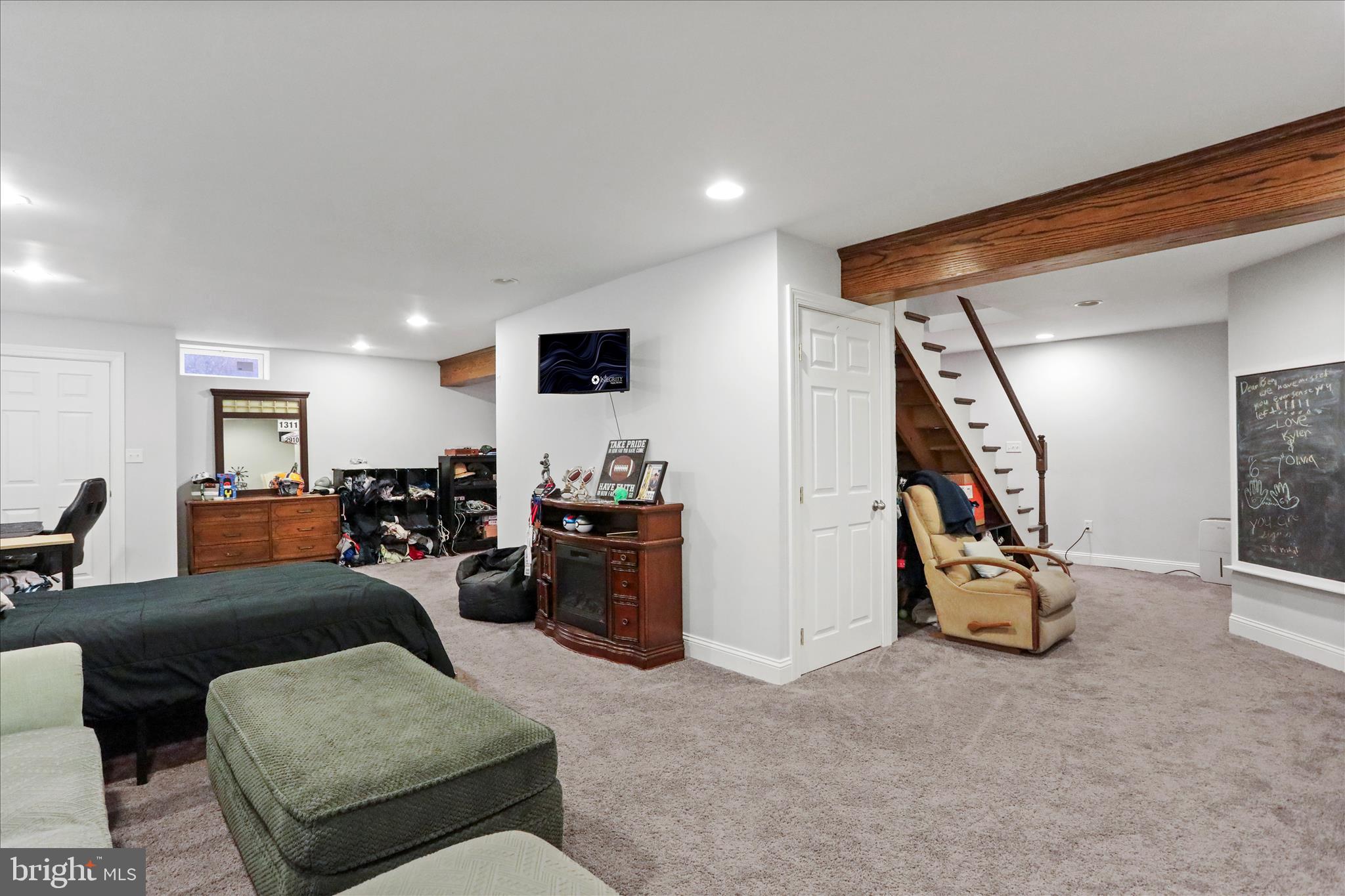 MEADOWBROOK - Residential