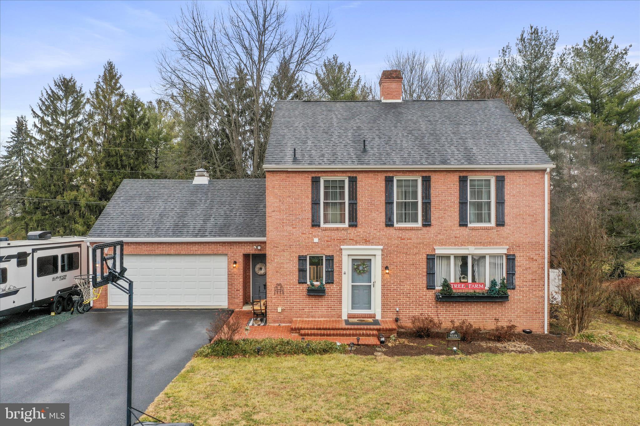 MEADOWBROOK - Residential