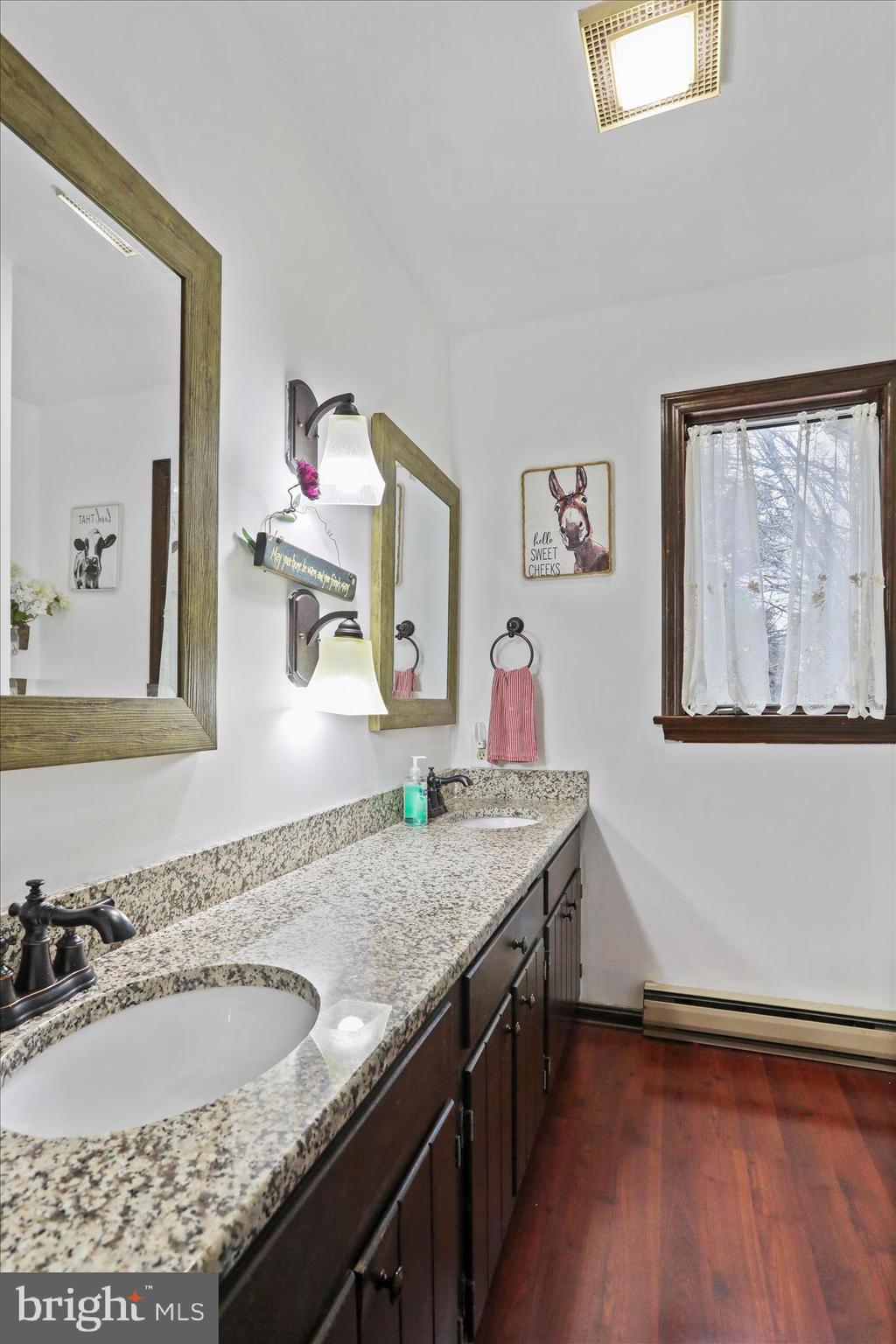 MEADOWBROOK - Residential