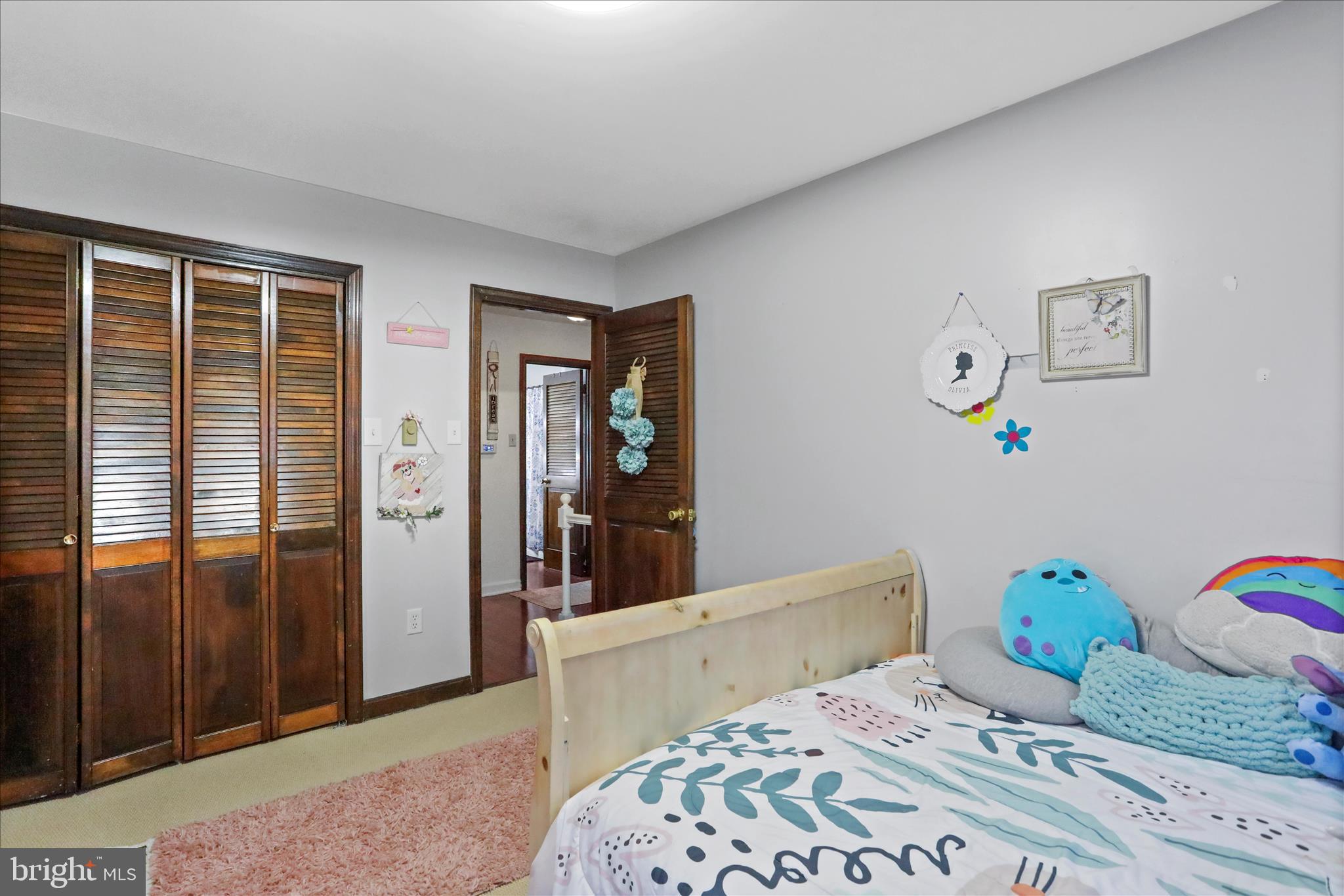 MEADOWBROOK - Residential