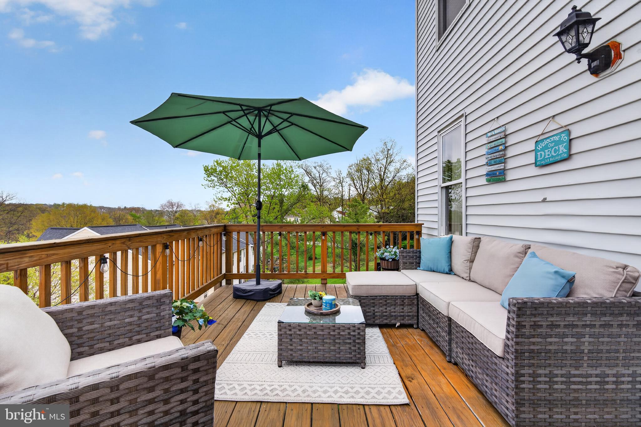 RIVERCHASE - Residential