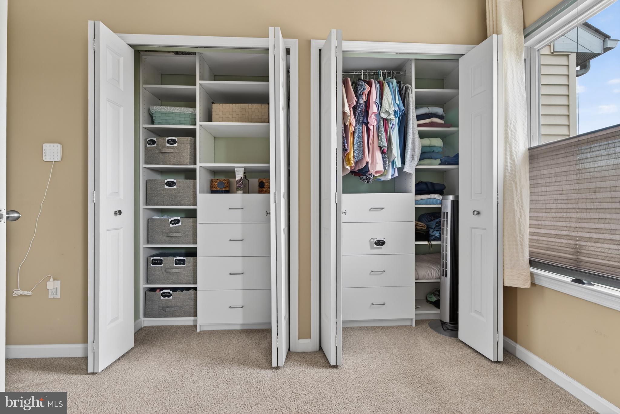 RIVERCHASE - Residential