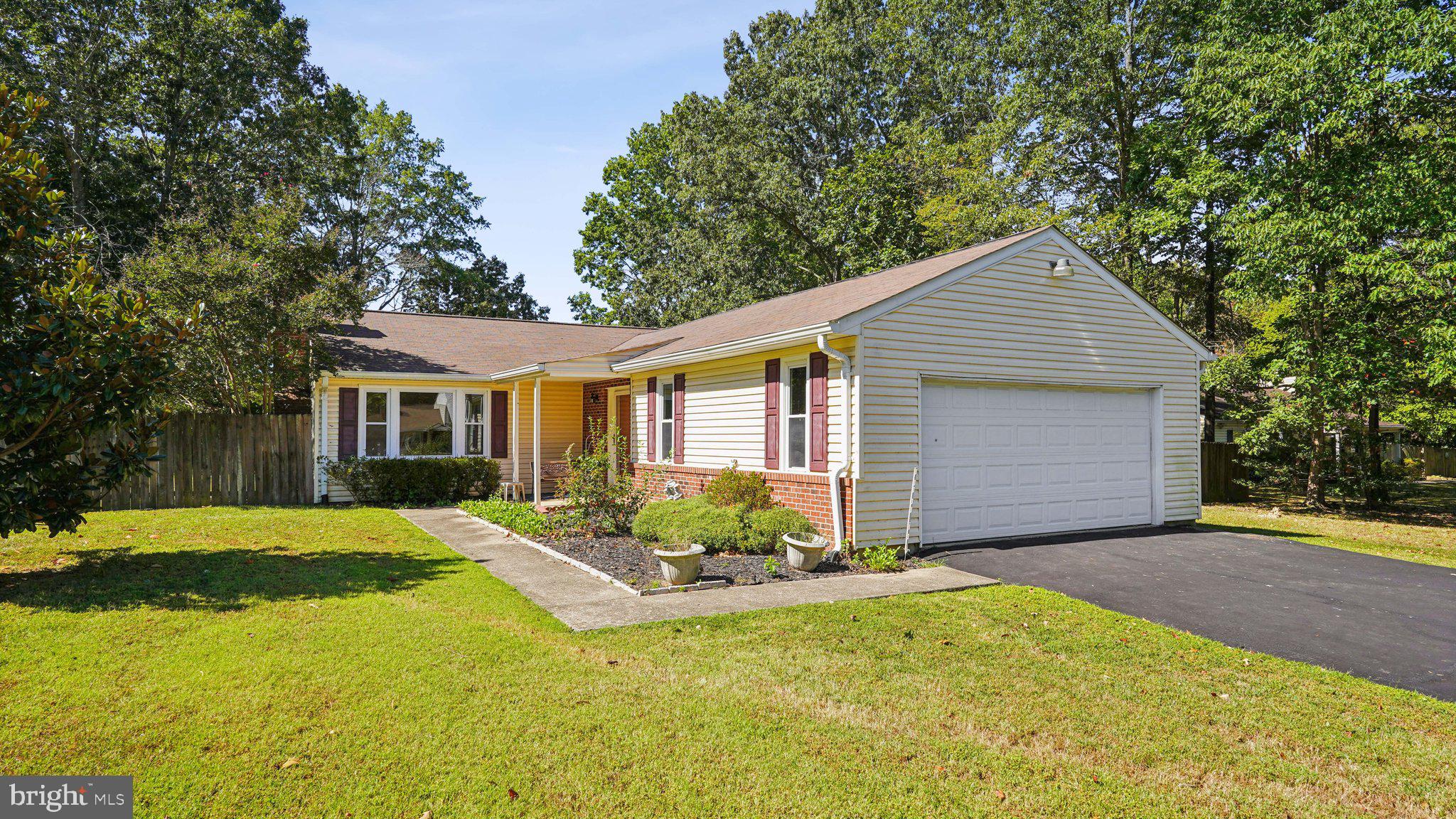 VISTA WOODS - Residential