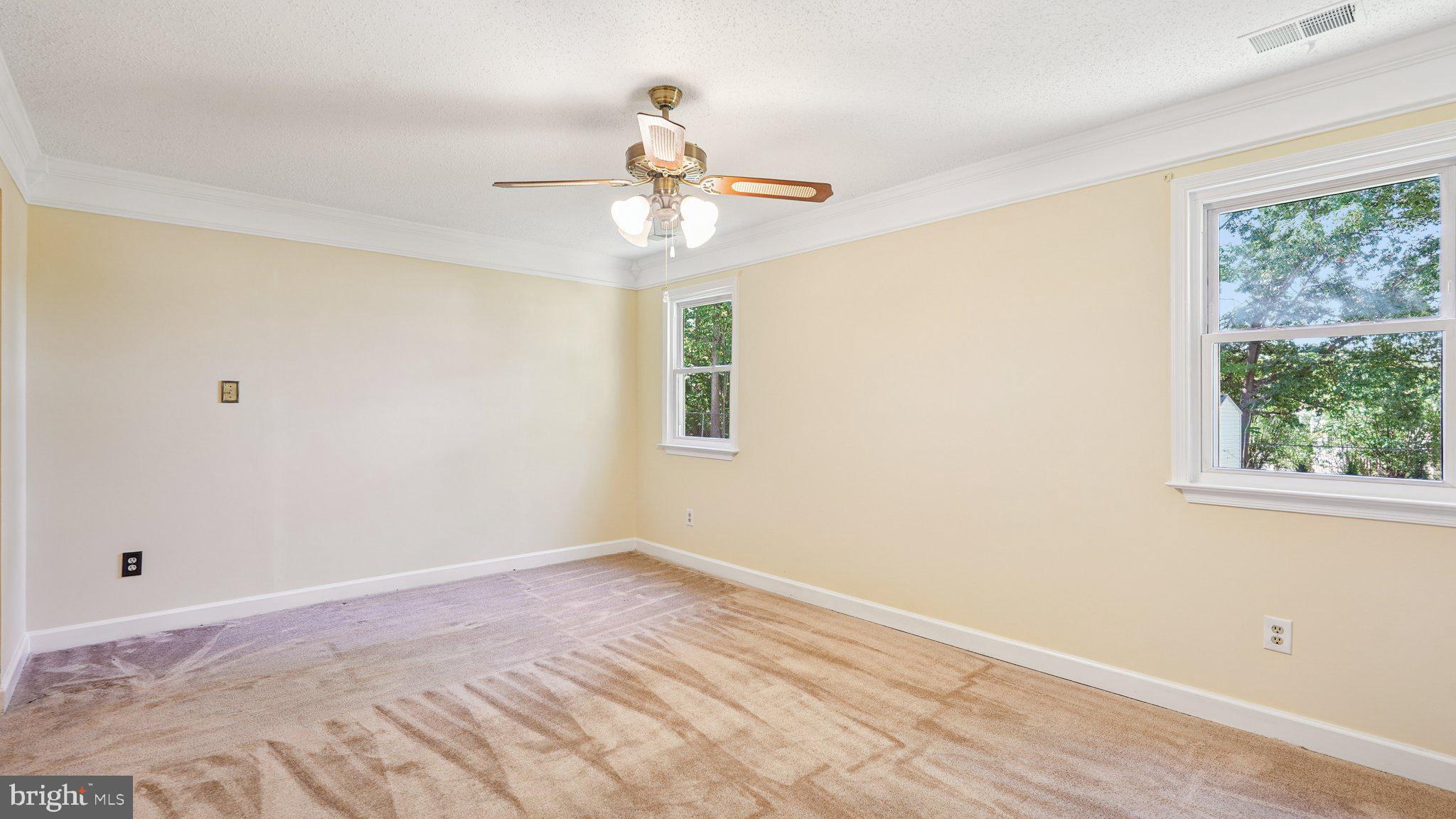 VISTA WOODS - Residential