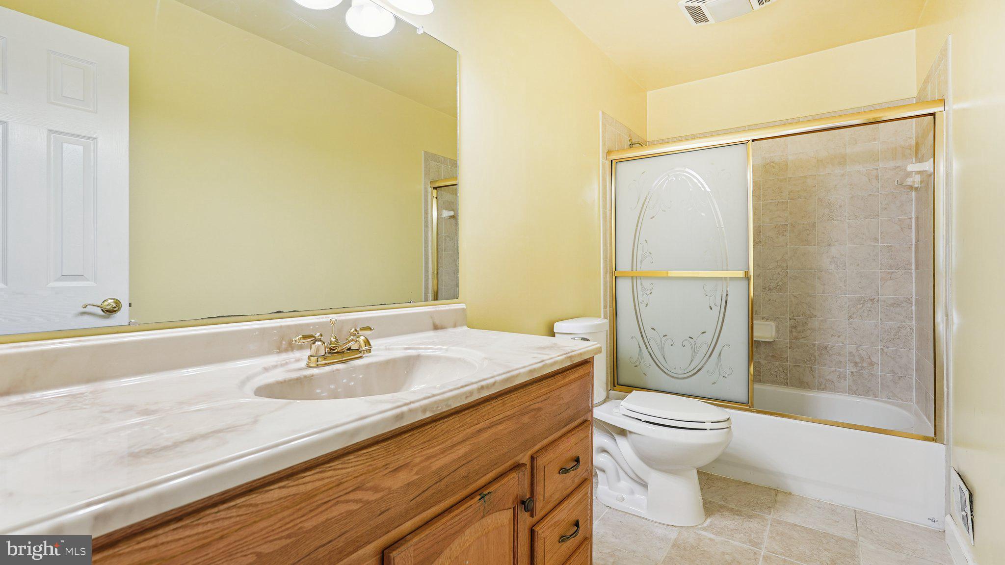 VISTA WOODS - Residential