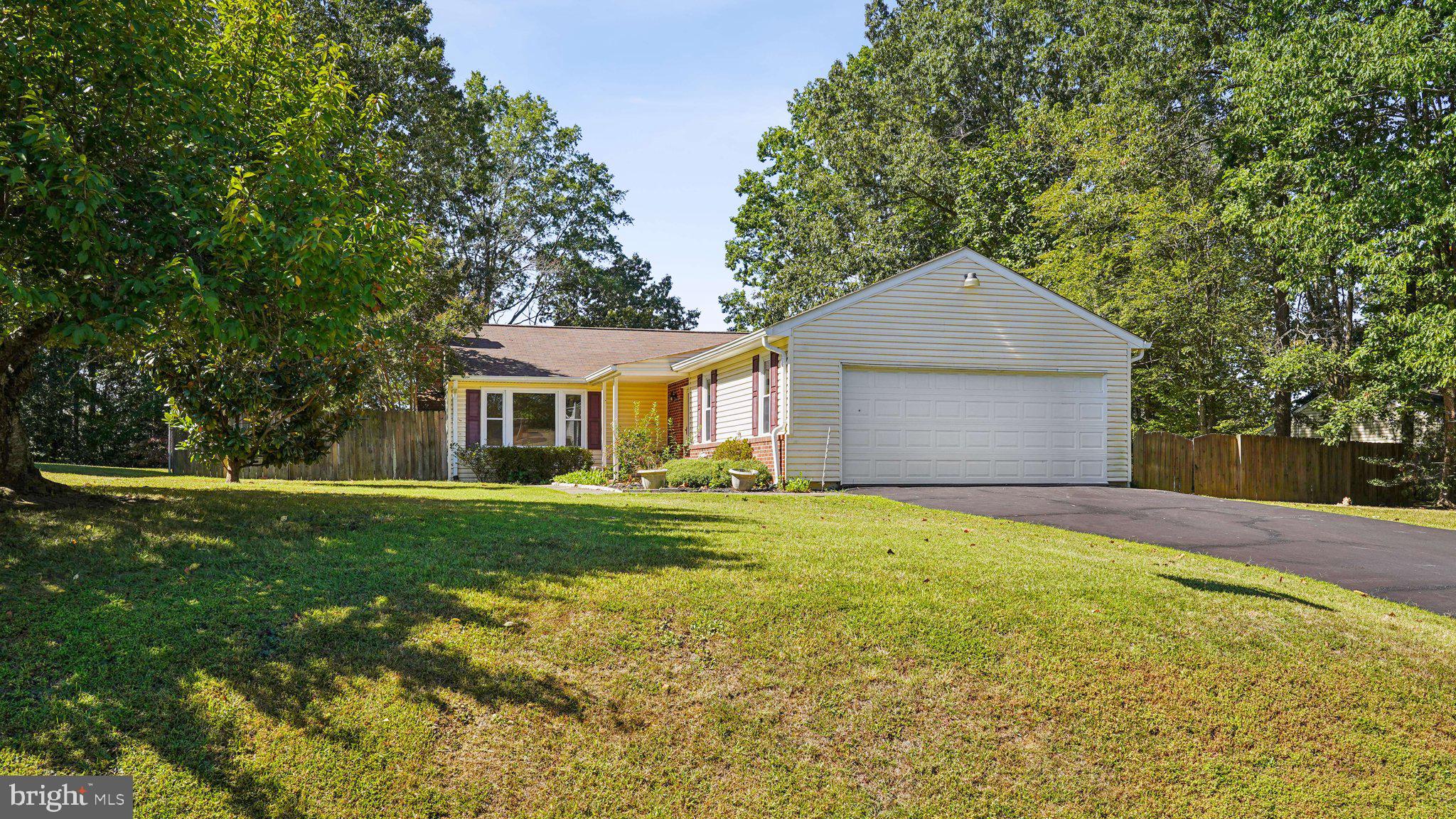 VISTA WOODS - Residential