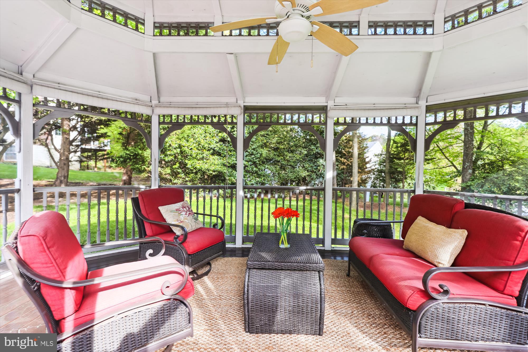 OAKTON CHASE - Residential