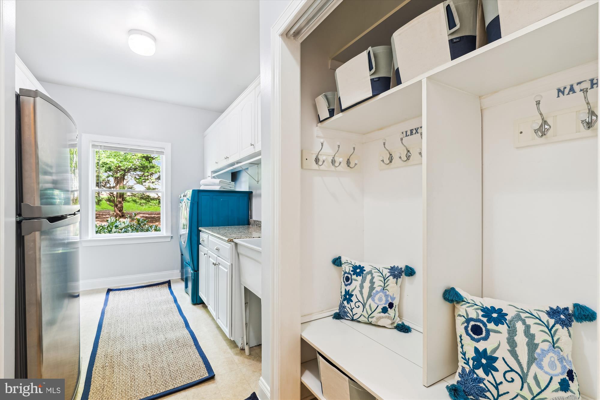 OAKTON CHASE - Residential