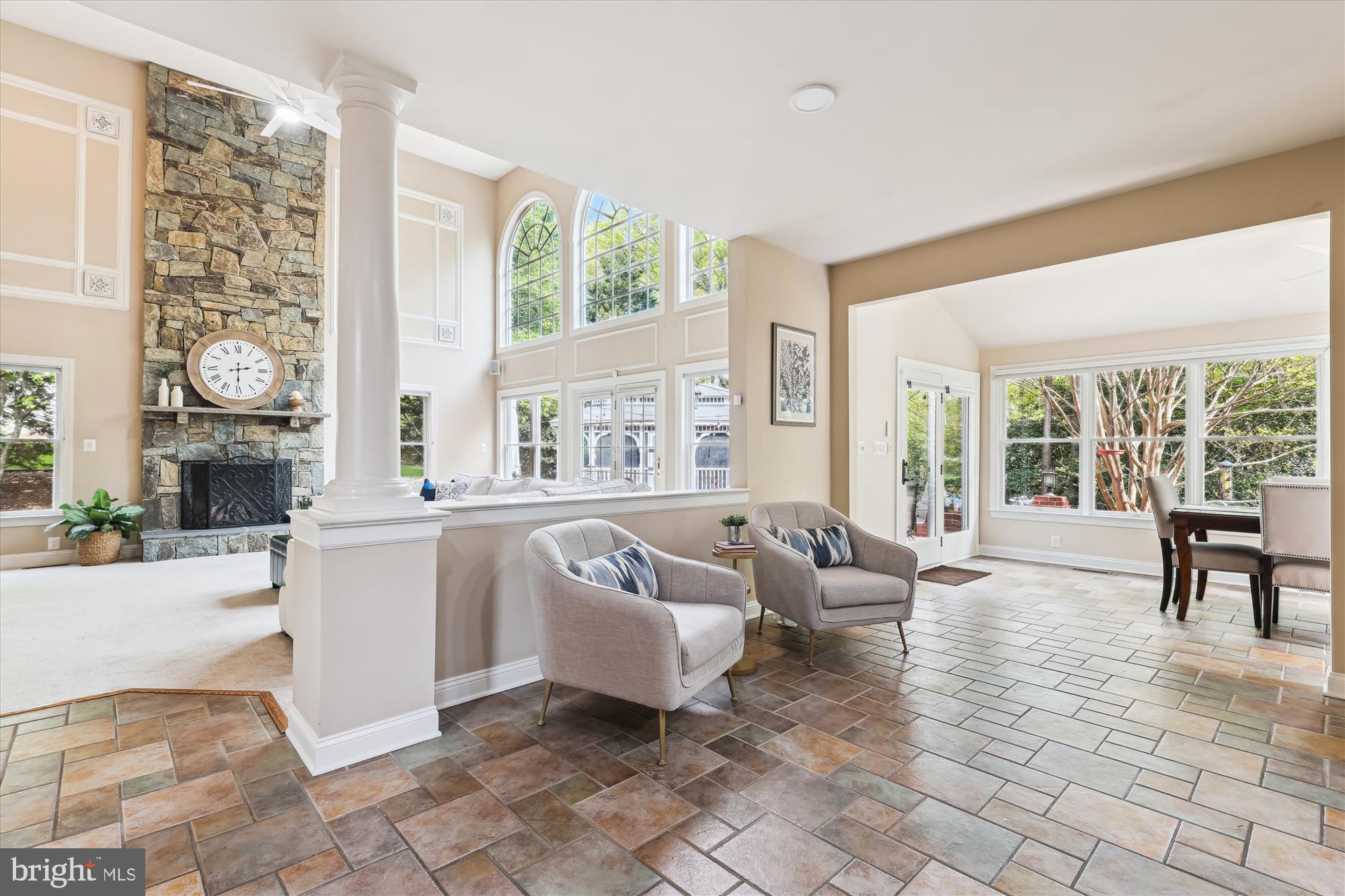 OAKTON CHASE - Residential