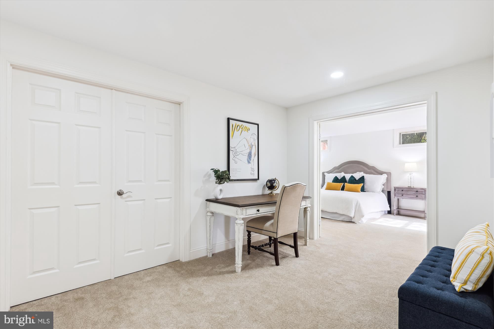 OAKTON CHASE - Residential