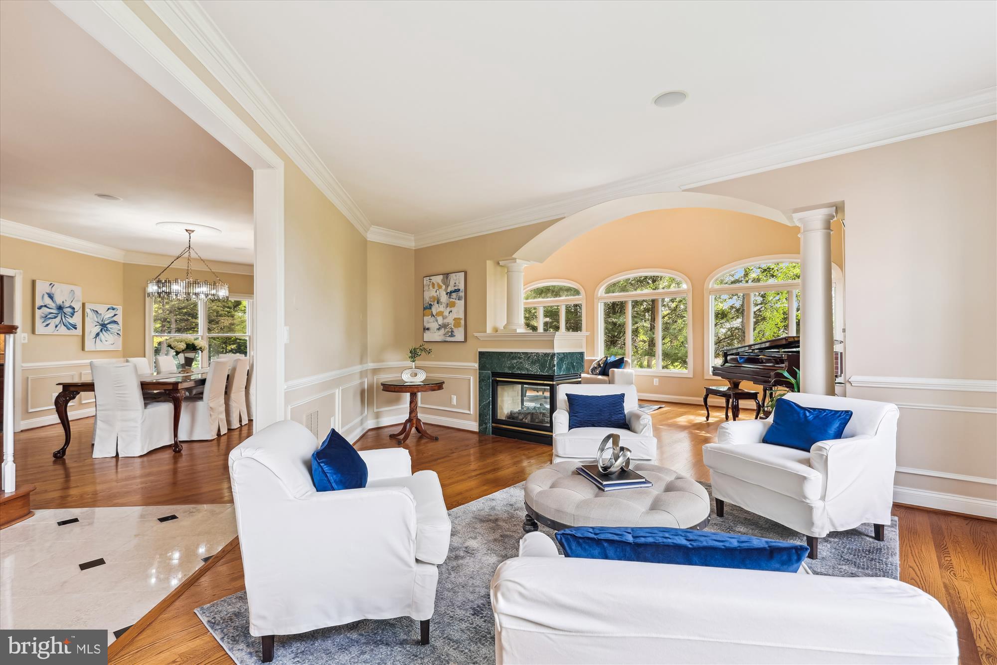 OAKTON CHASE - Residential