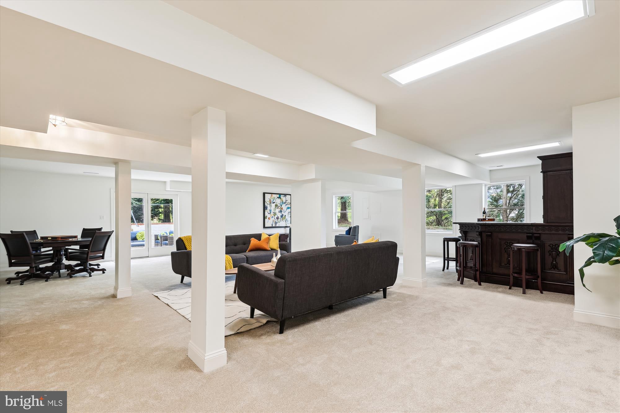 OAKTON CHASE - Residential