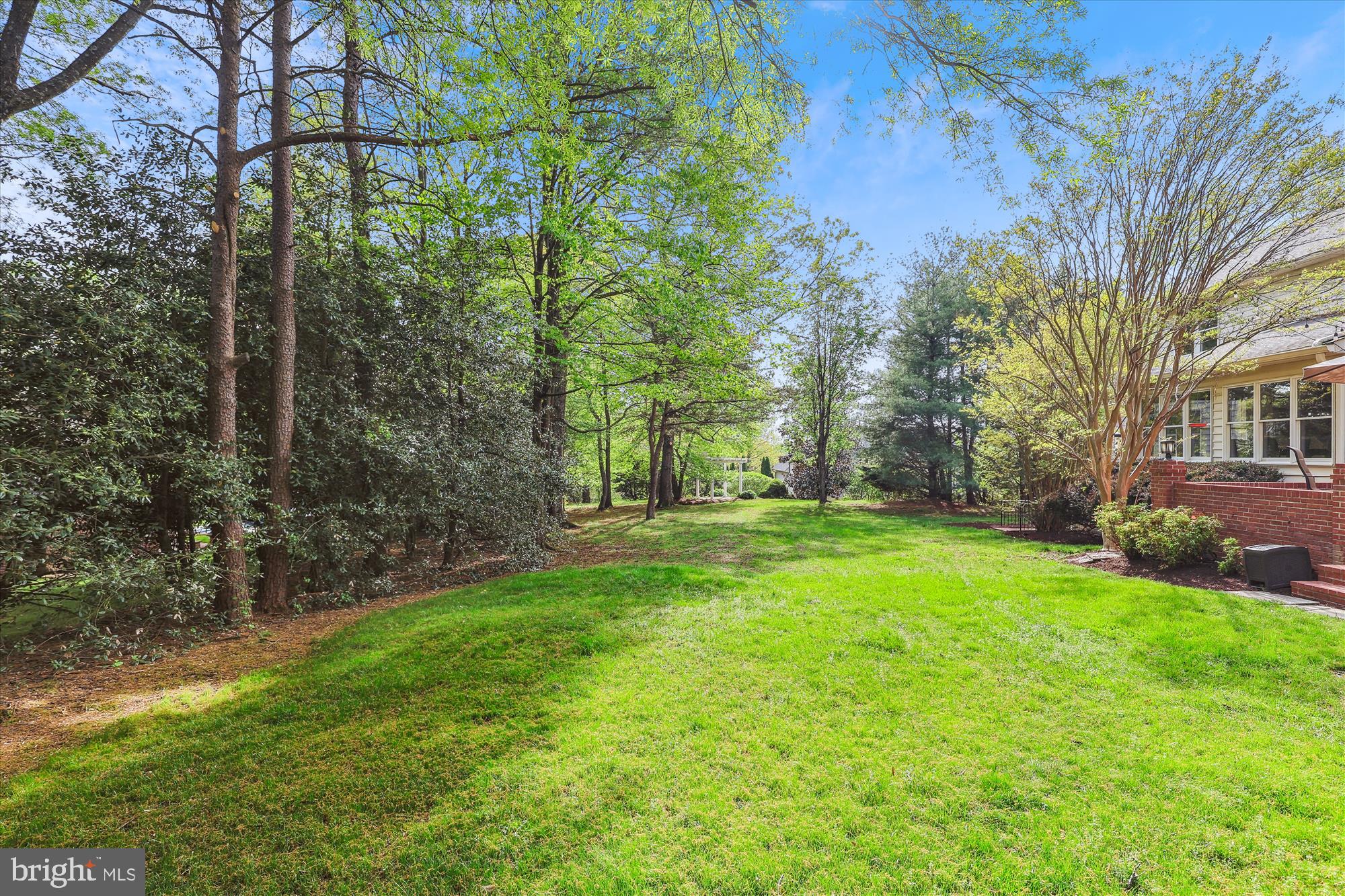 OAKTON CHASE - Residential