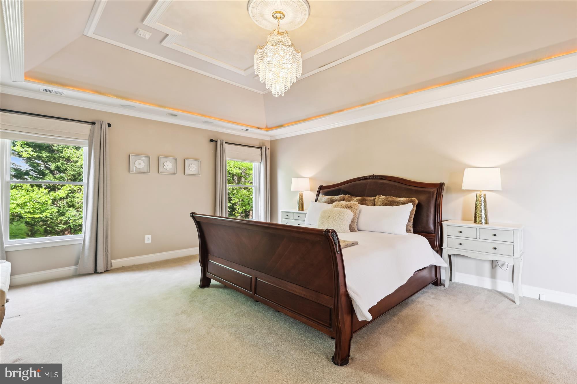 OAKTON CHASE - Residential