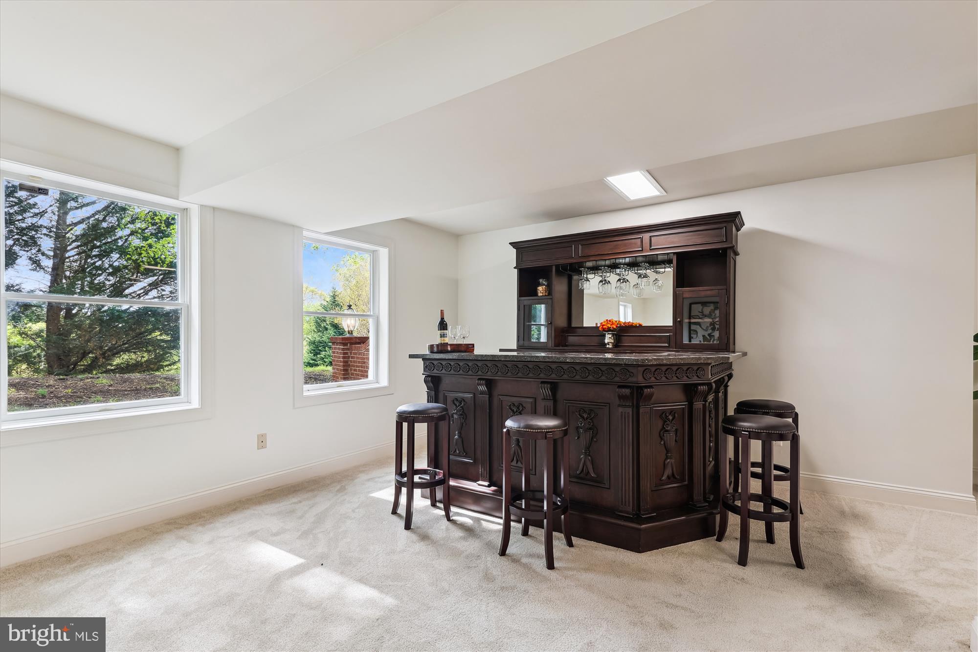 OAKTON CHASE - Residential