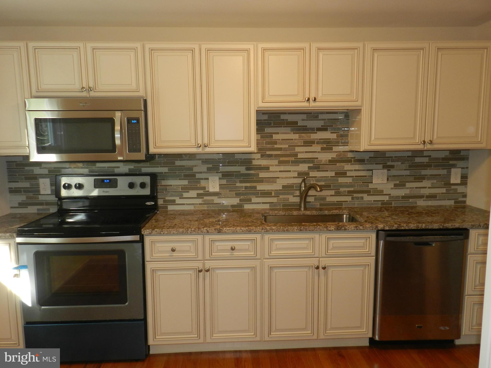 HUNTERS CREEK - Residential