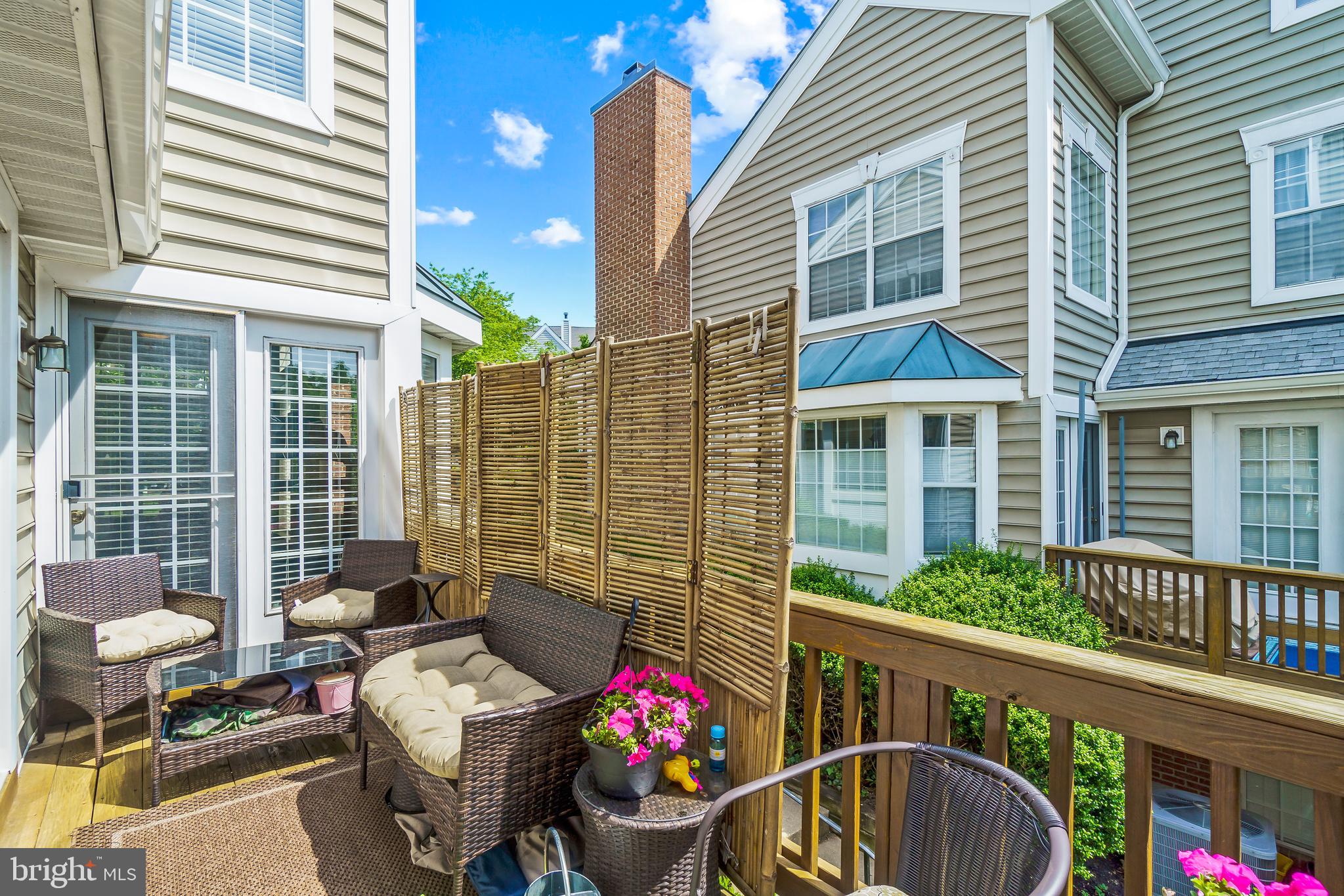 OCCOQUAN POINTE CONDO - Residential