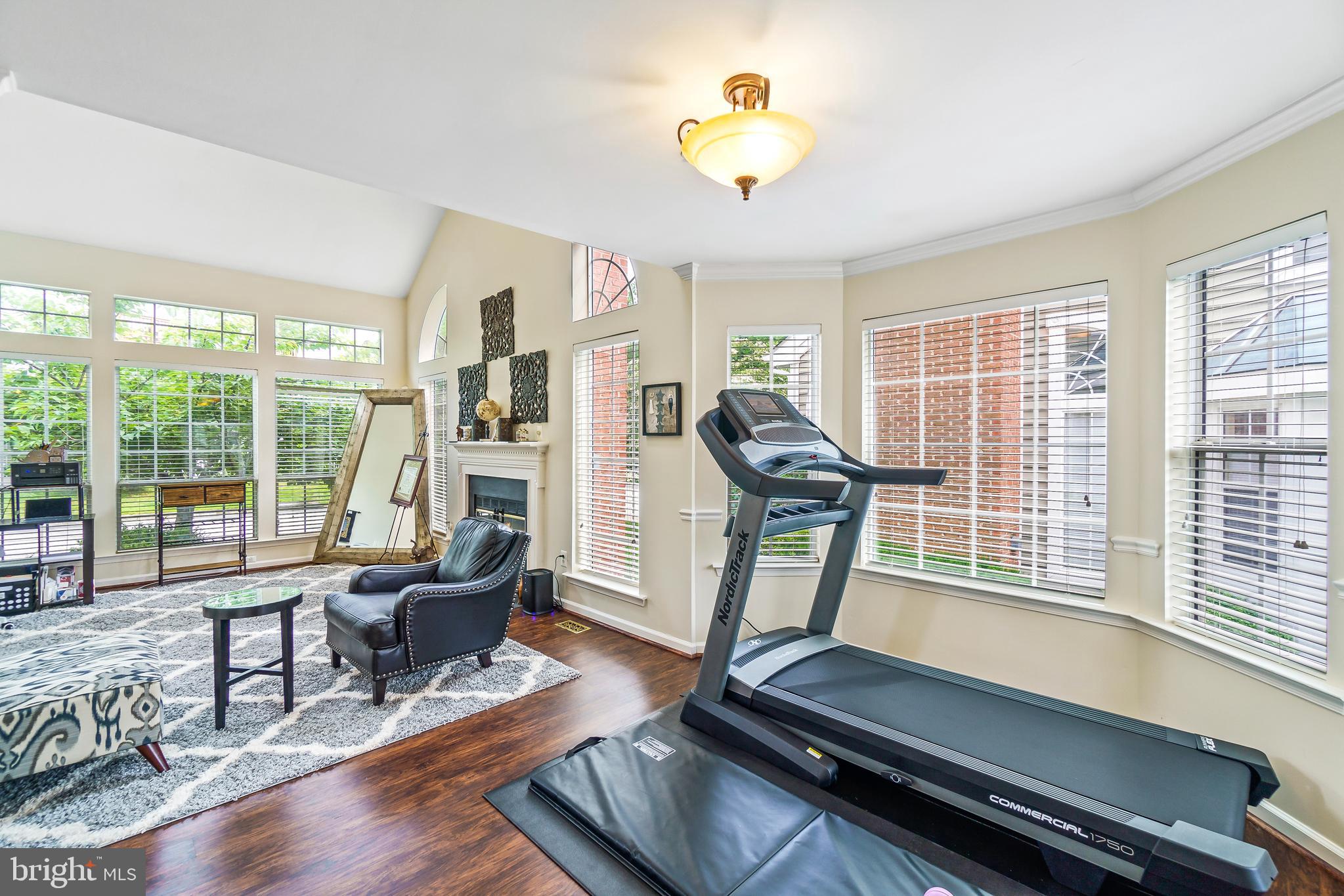 OCCOQUAN POINTE CONDO - Residential