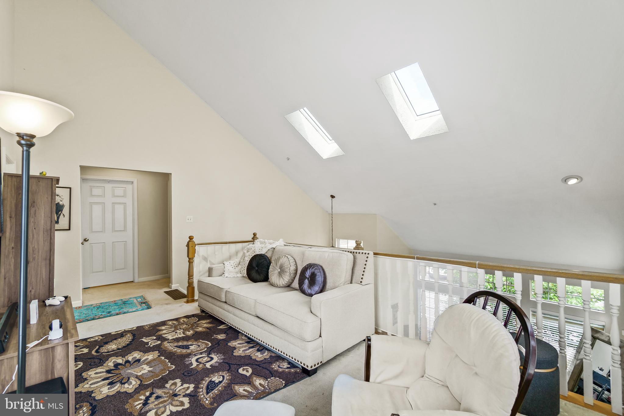 OCCOQUAN POINTE CONDO - Residential