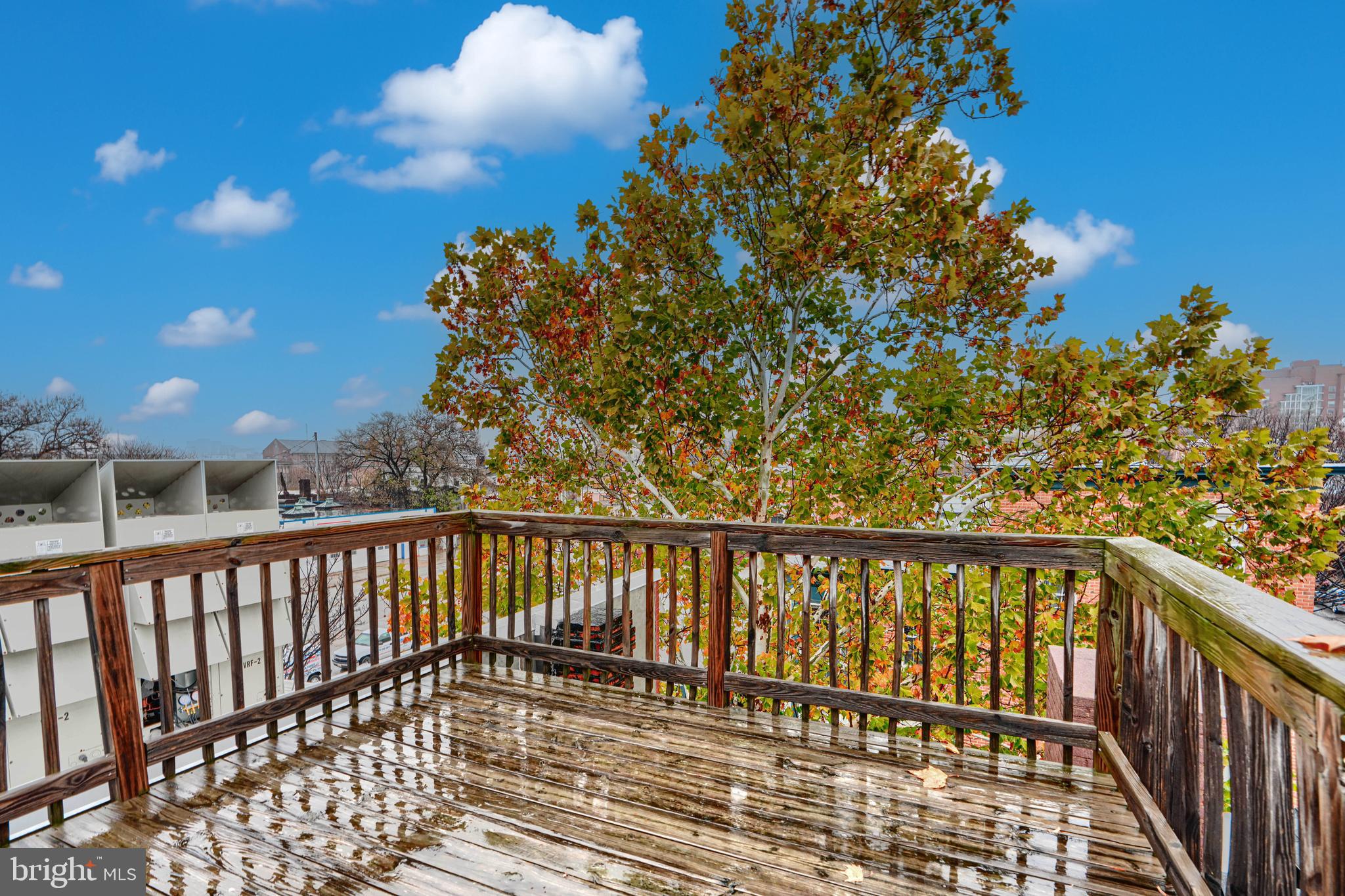 WASHINGTON HILL - Residential