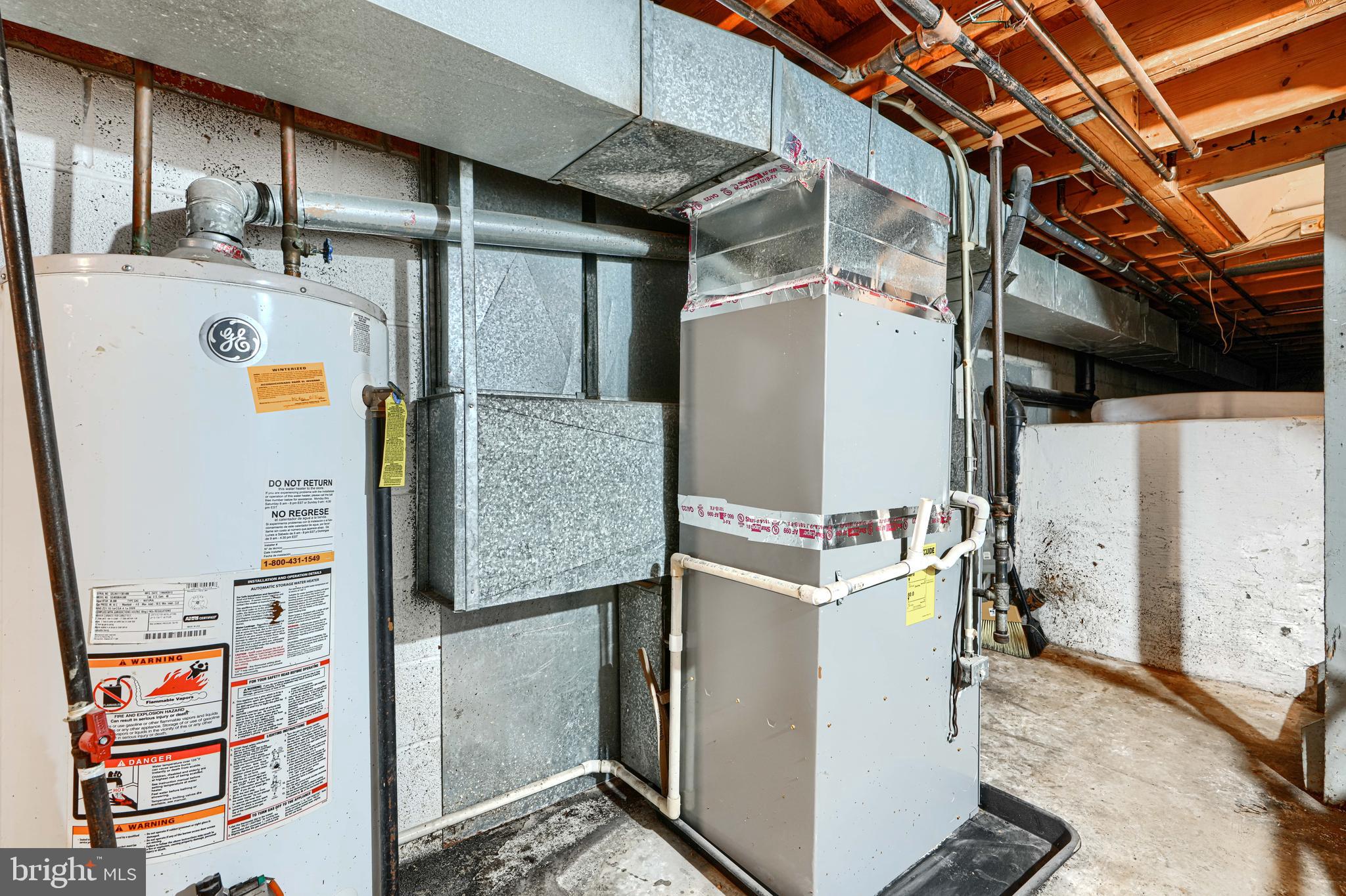 WASHINGTON HILL - Residential