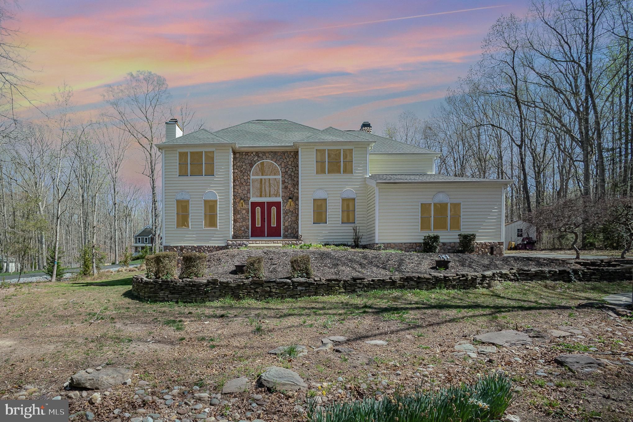 CREEKSIDE - Residential