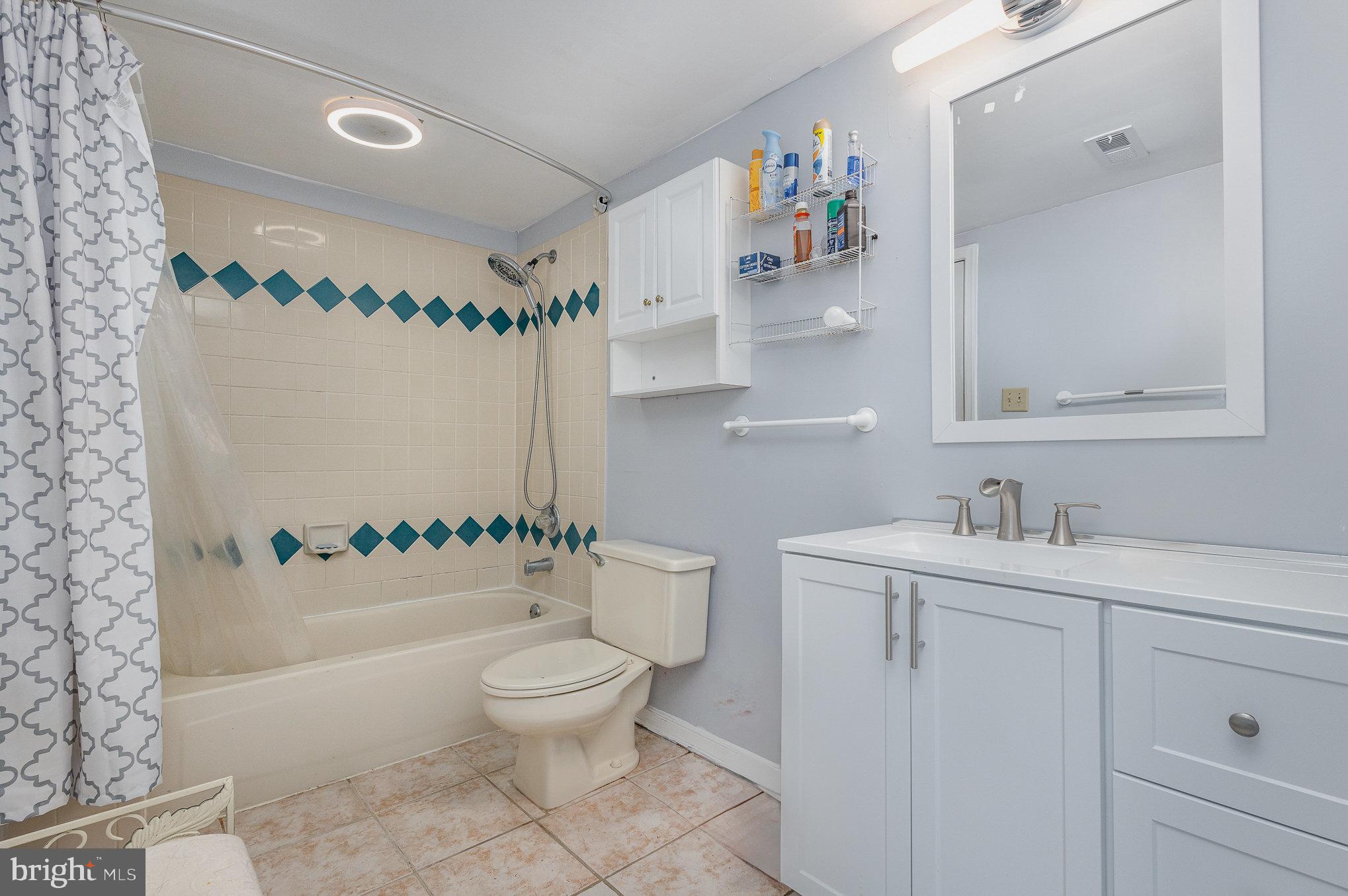 CREEKSIDE - Residential