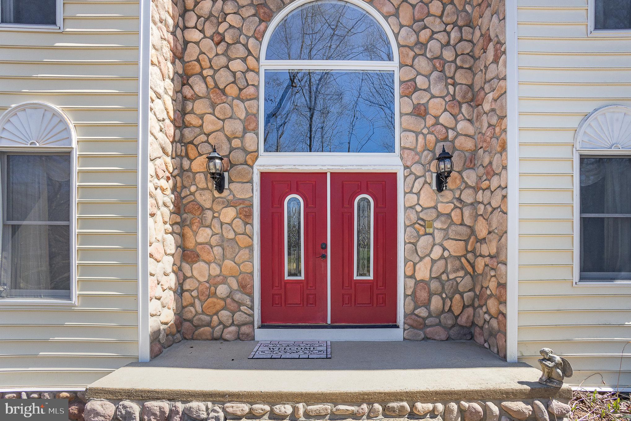 CREEKSIDE - Residential