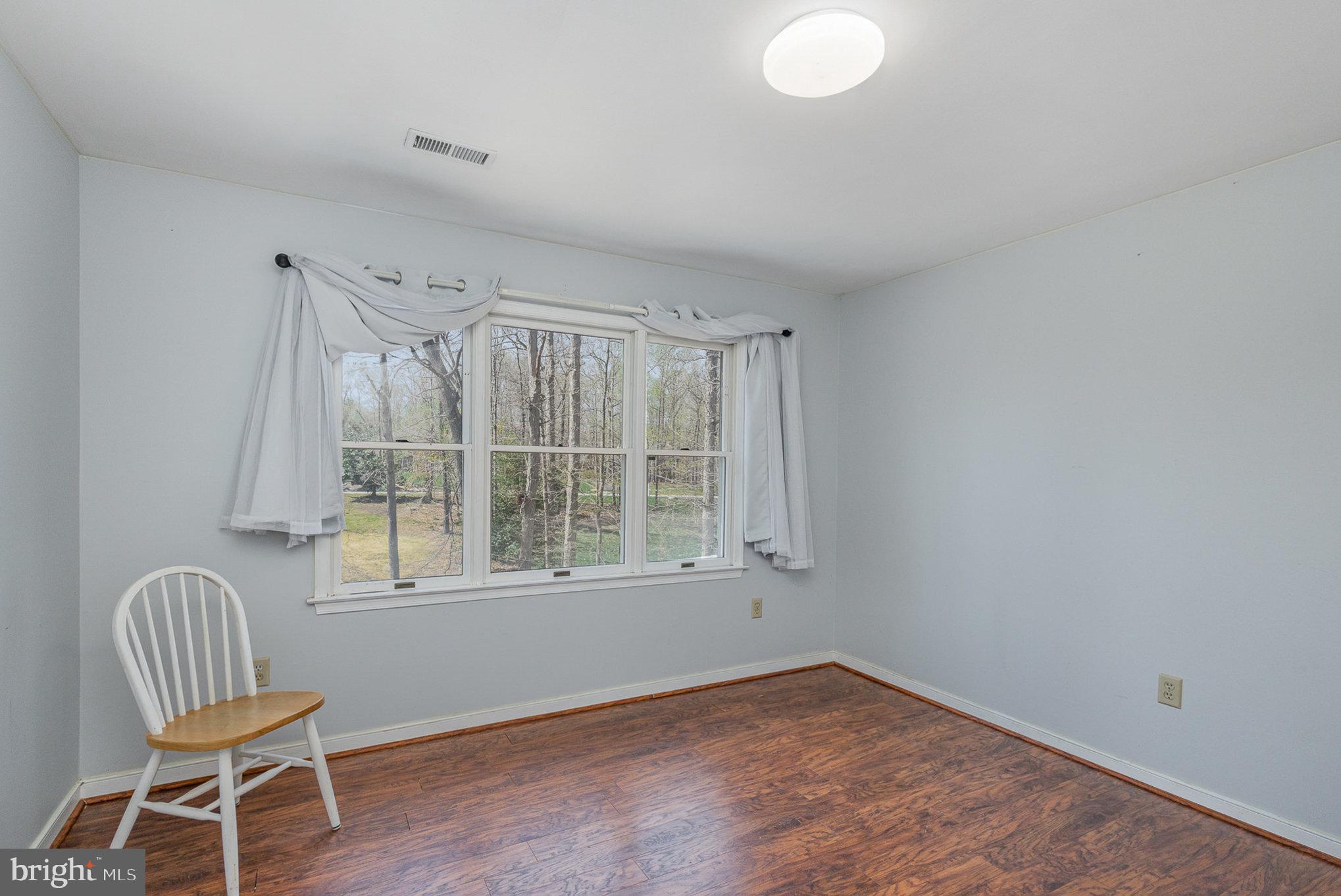 CREEKSIDE - Residential