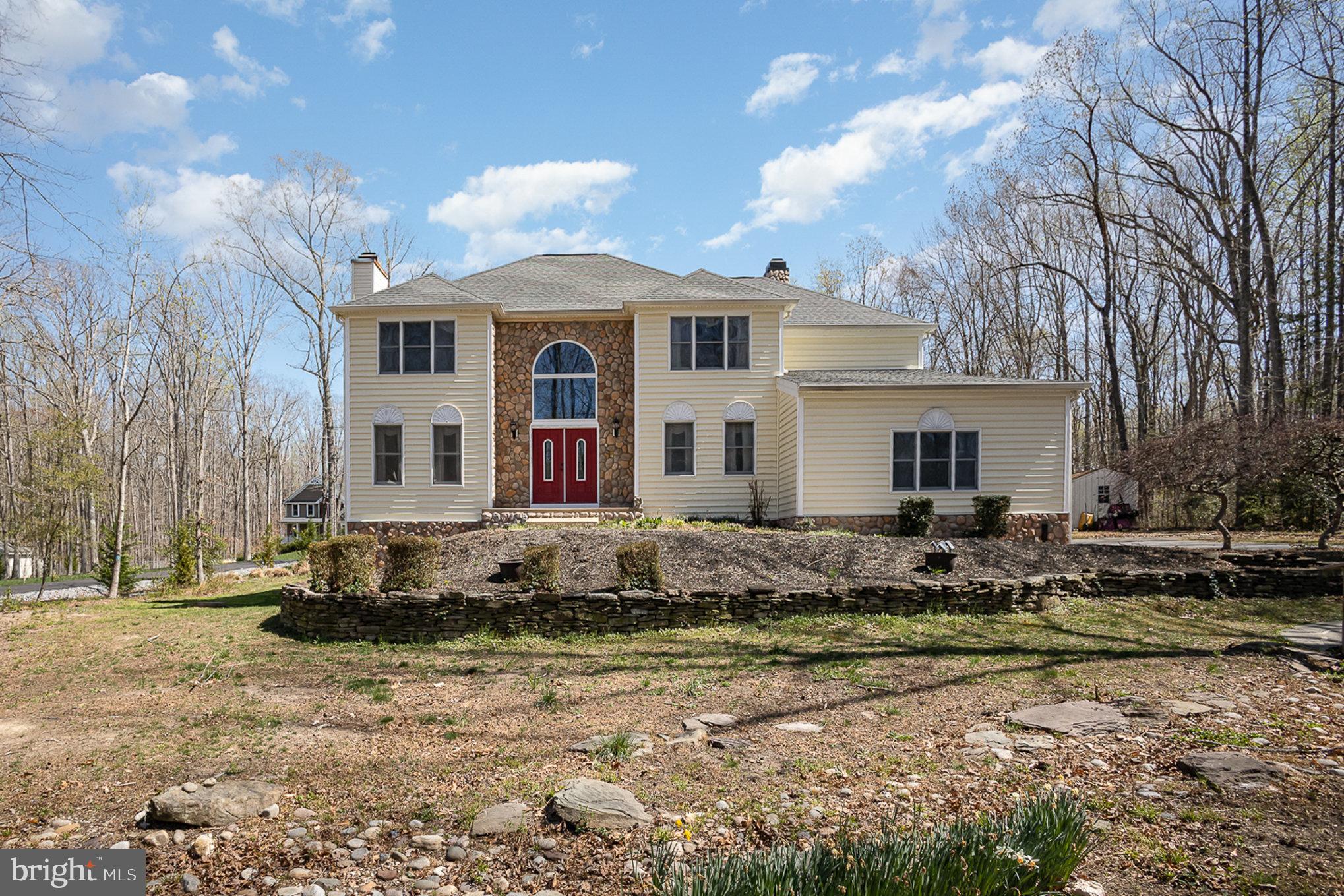 CREEKSIDE - Residential