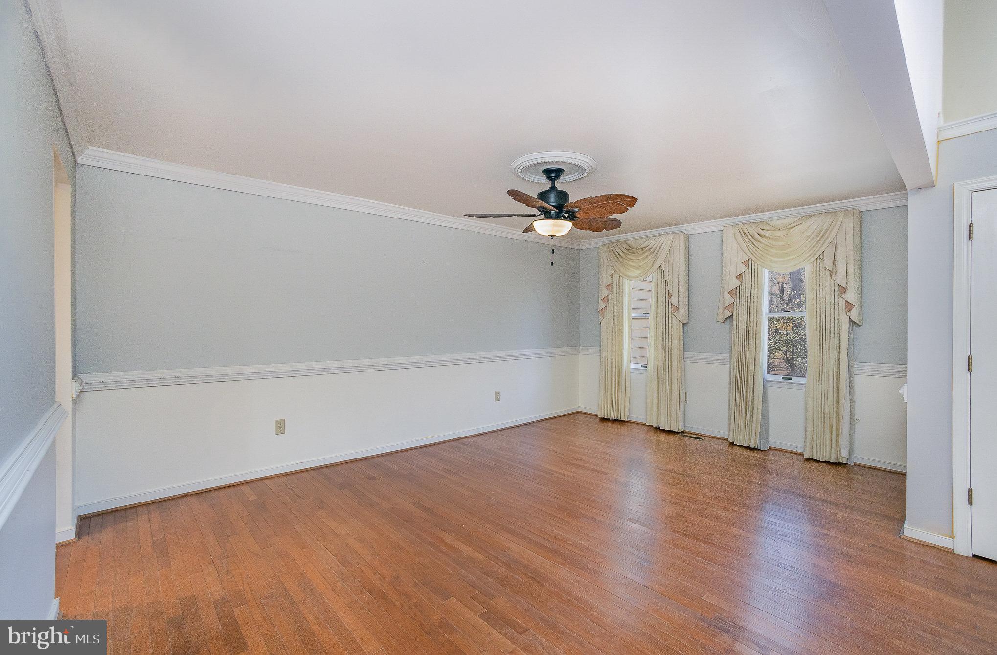 CREEKSIDE - Residential