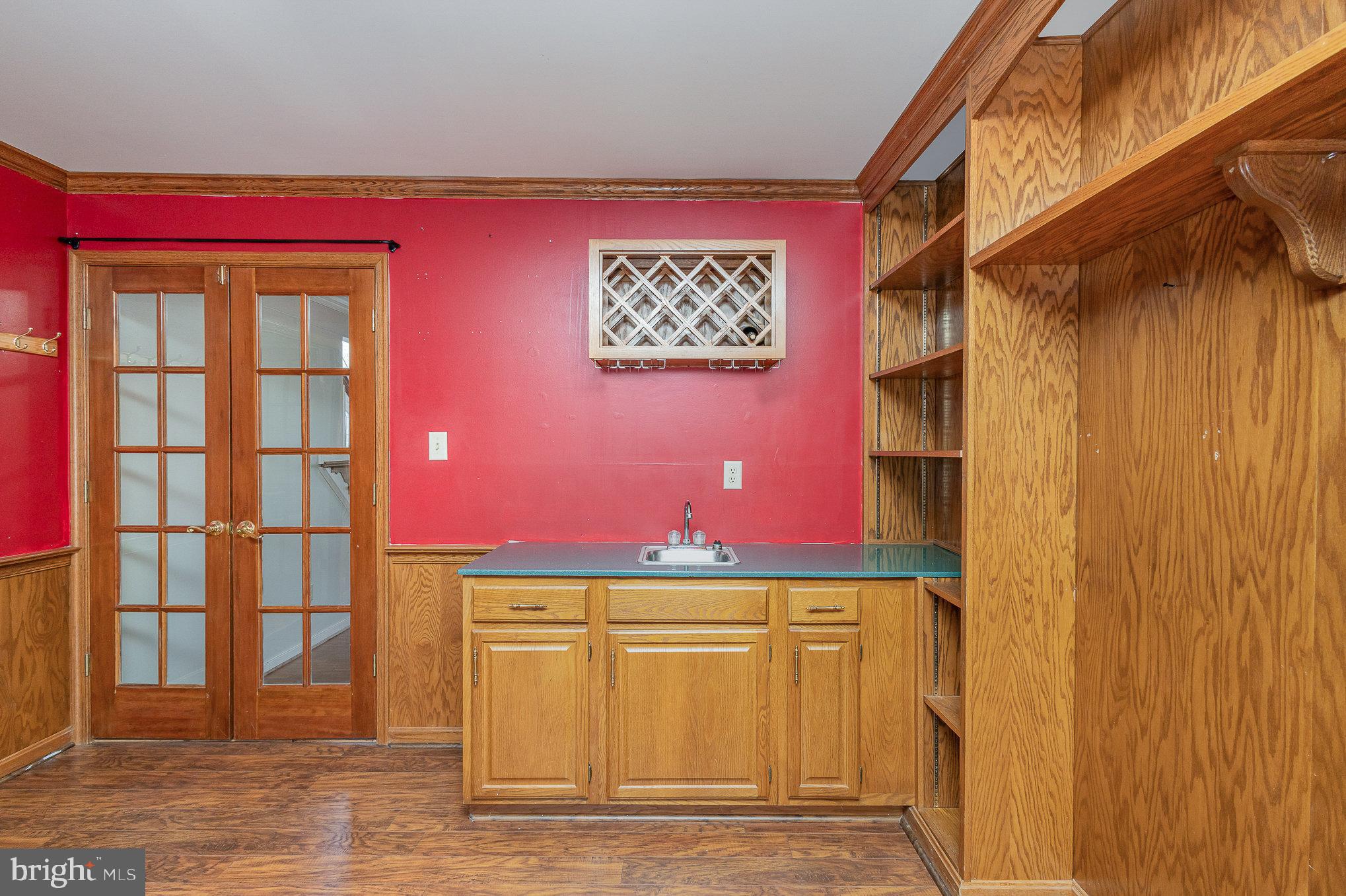 CREEKSIDE - Residential