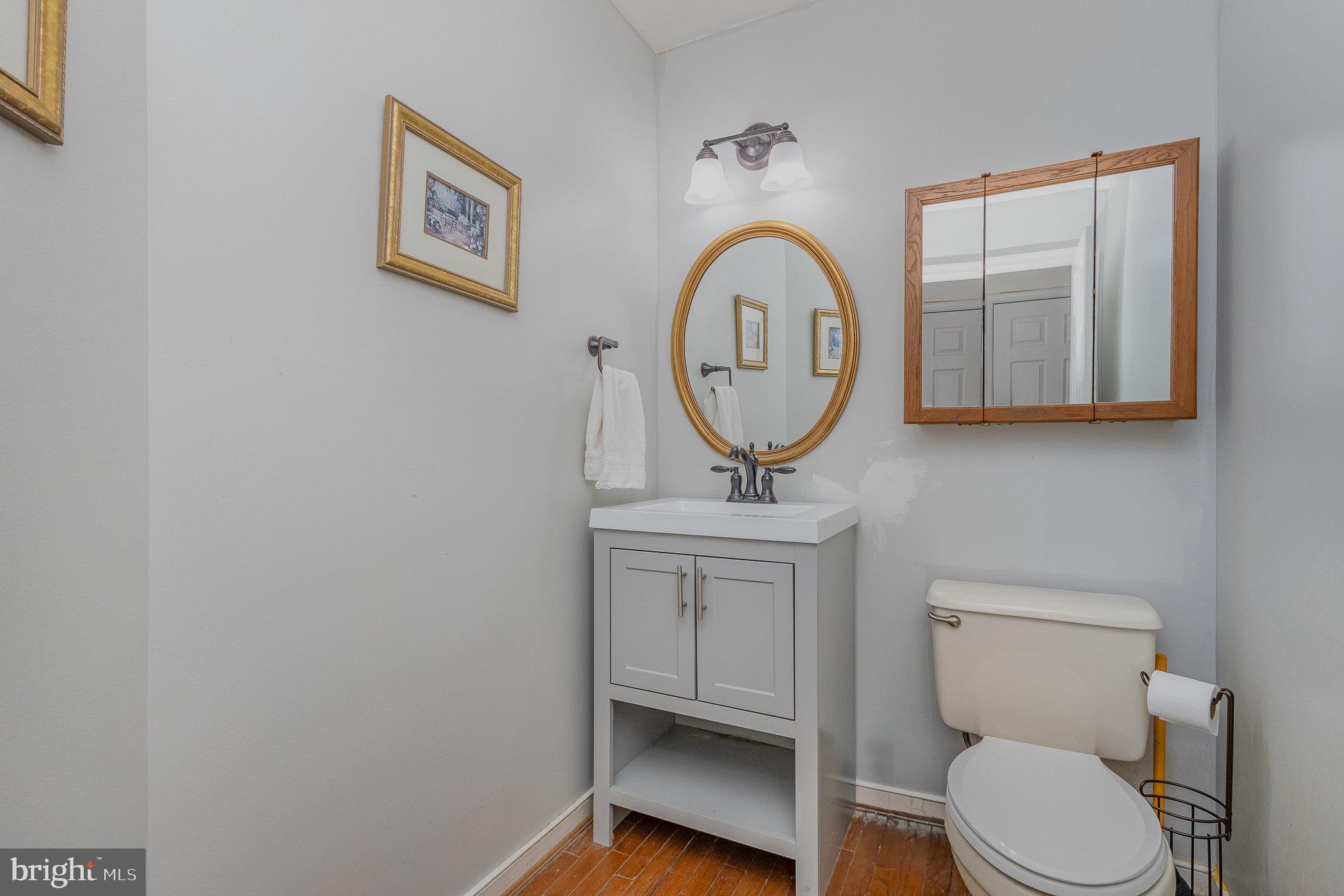 CREEKSIDE - Residential