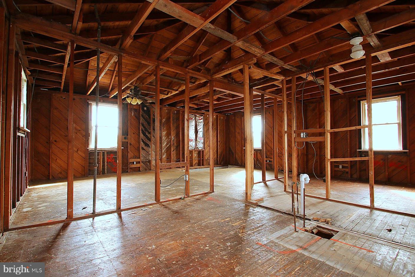 LODGE FOREST - Residential