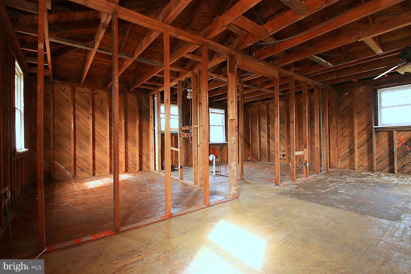 LODGE FOREST - Residential