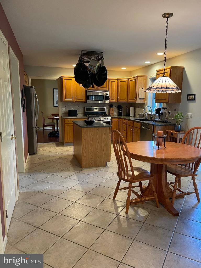 SPRINGDALE FARMS - Residential