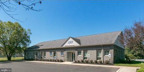 Photo of 127 Red Lion Road, SOUTHAMPTON, NJ 08088 (MLS # NJBL2070602)