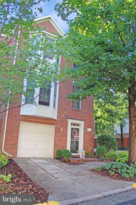 4027 HEATHERSTONE COURT FAIRFAX VA 22030