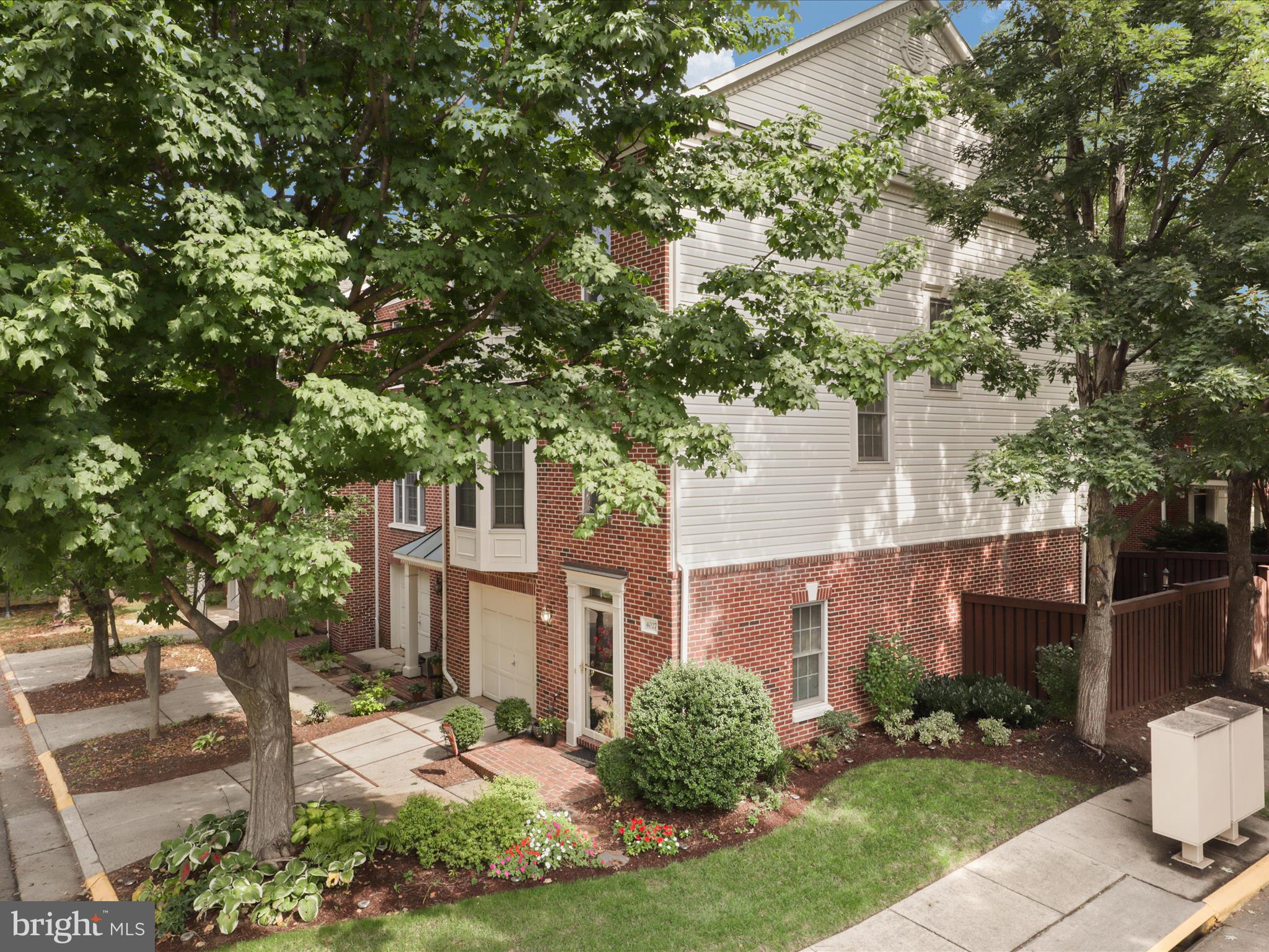 4027 HEATHERSTONE COURT