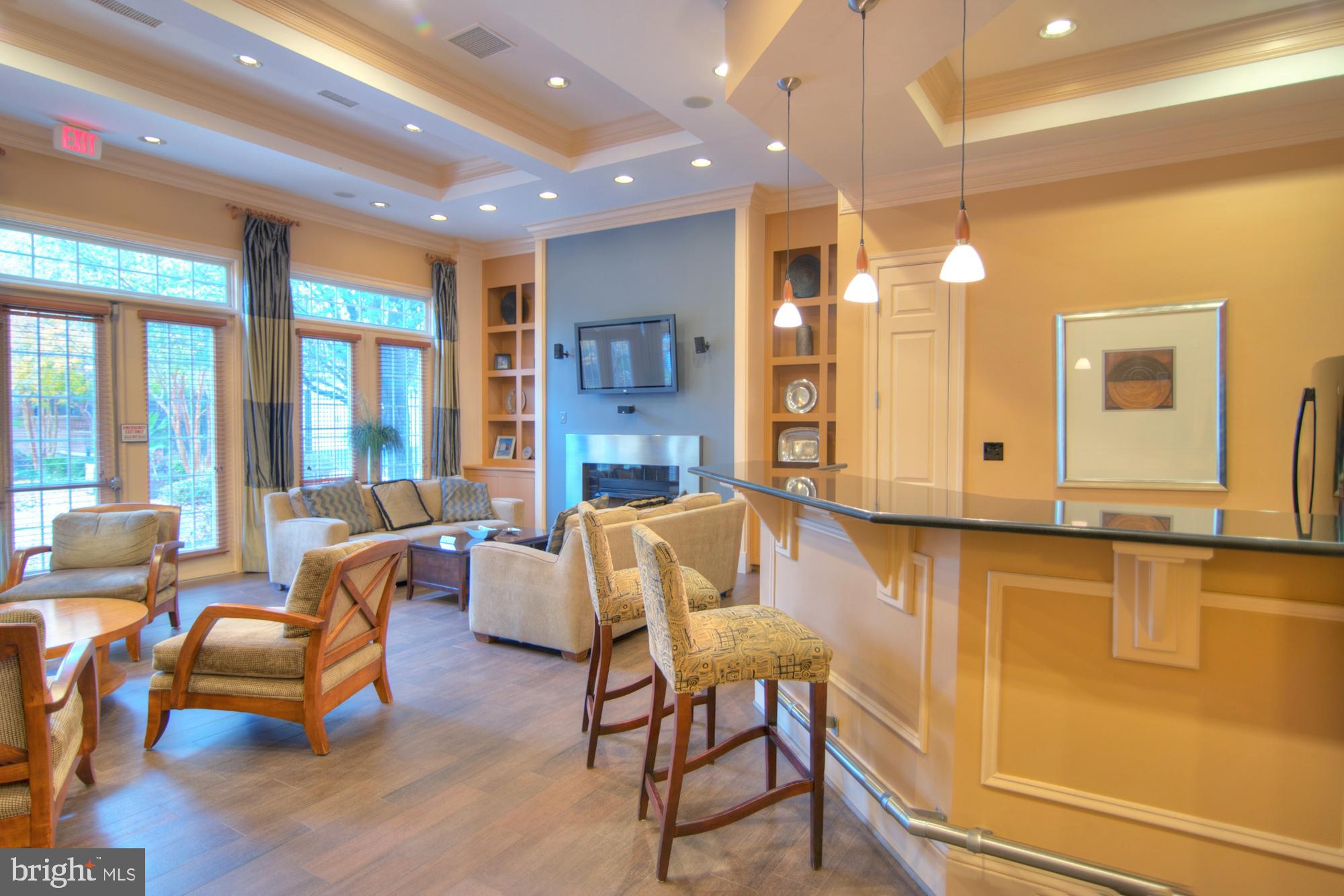 HIGH POINTE AT JEFFERSON PARK - Residential