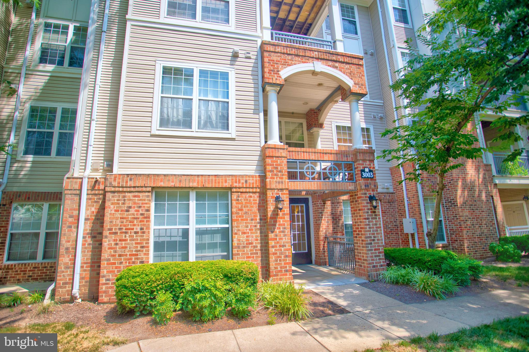 HIGH POINTE AT JEFFERSON PARK - Residential