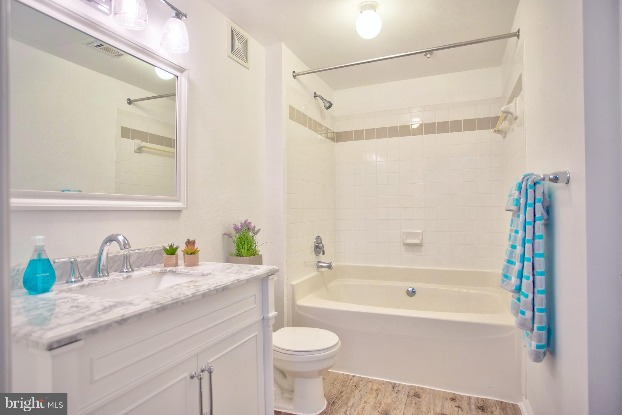 HIGH POINTE AT JEFFERSON PARK - Residential