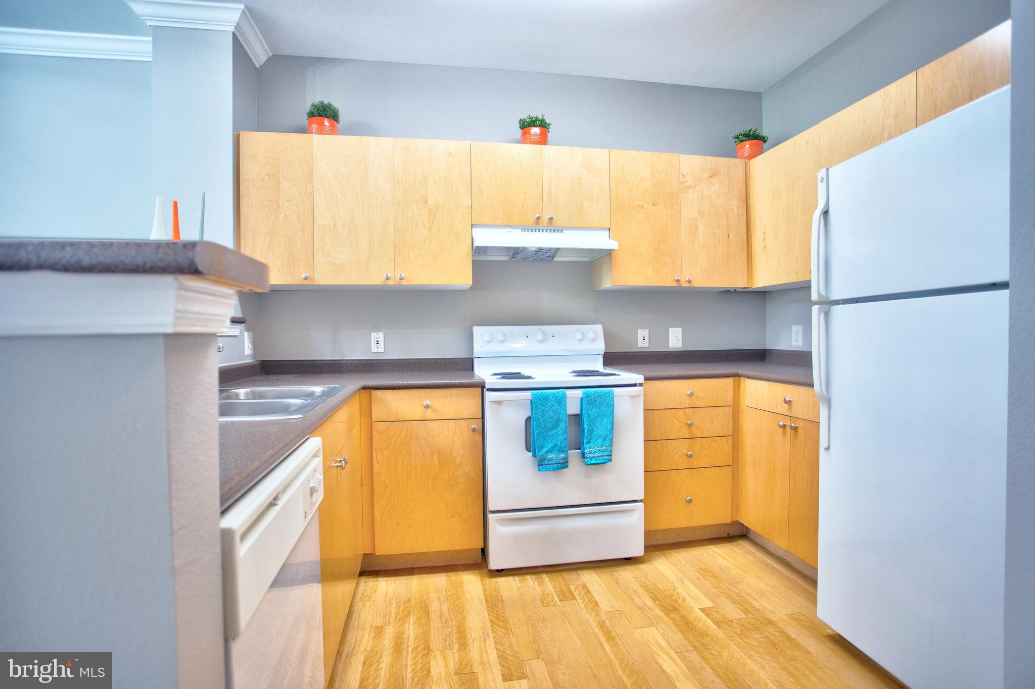 HIGH POINTE AT JEFFERSON PARK - Residential