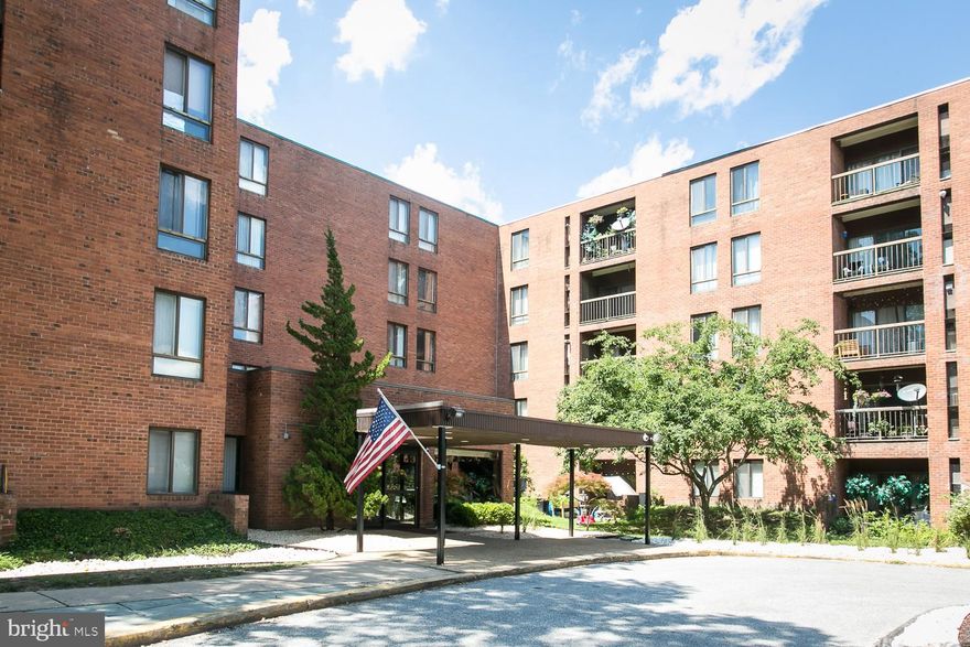 2 bedroom 2 bath condo in secure building.  Bright (updated lighting)   Large combo living room-dining room, master bedroom with bathroom and walk in closet, laundry in unit.  Updated HVAC, new dishwasher, washer and dryer, new flooring, private balcony with quiet view.