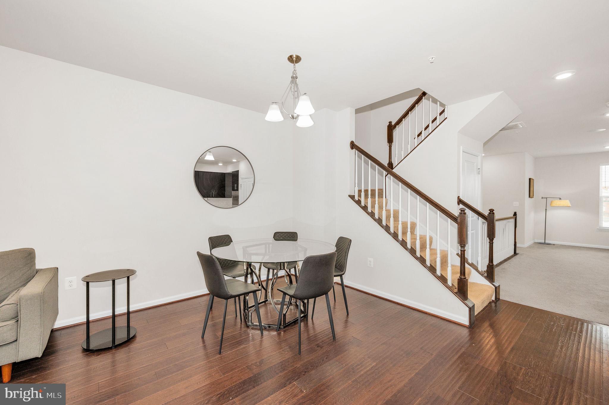 EDITORS PARK - Residential